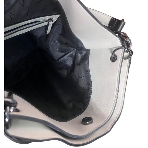 Simply Vera Wang Faux Leather Peek A Boo Shoulder Bag Black & White 14.25x13.5” - Picture 5 of 5